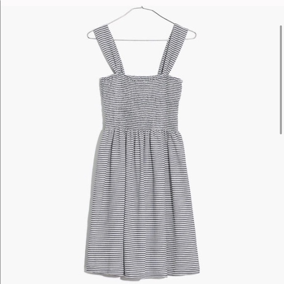 Madewell Texture and Thread Smocked Dress - Picture 4 of 8